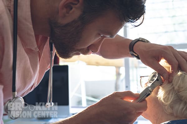 Diabetic eye exam services in Brooklyn NY